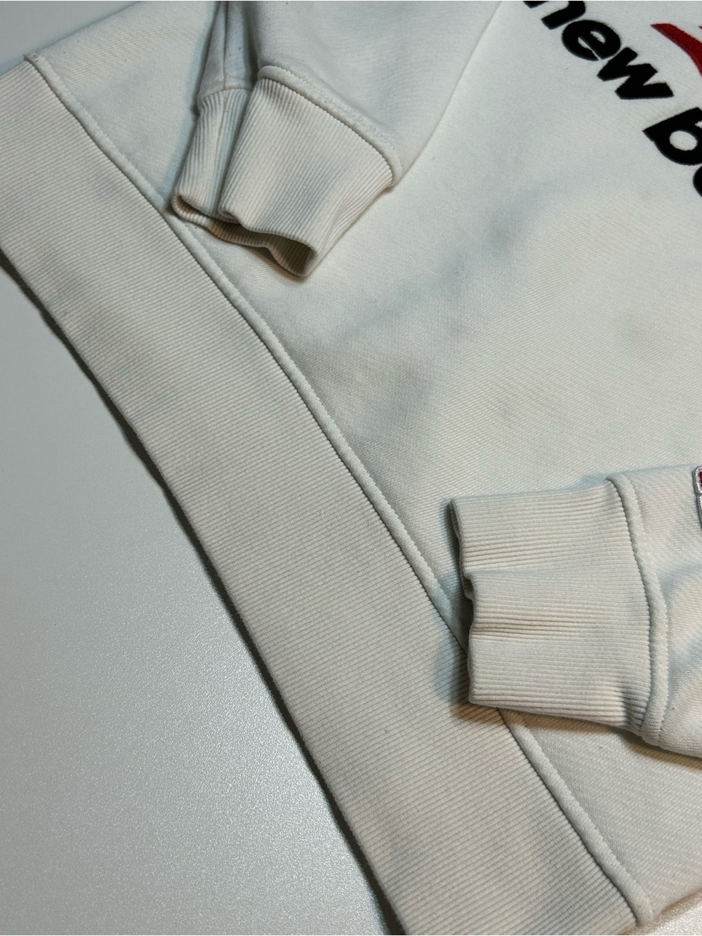 New Balance Essentials Stacked Logo Fleece Crewneck Sweatshirt White - Picture 2 of 10